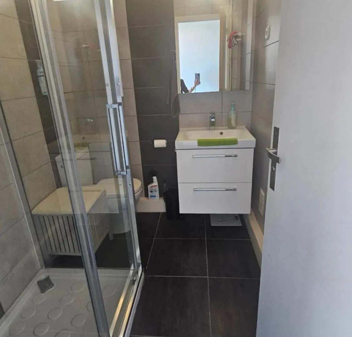 Apartment Studio Pas Loin De La Mer Parking Prive Cagnes-sur-Mer
